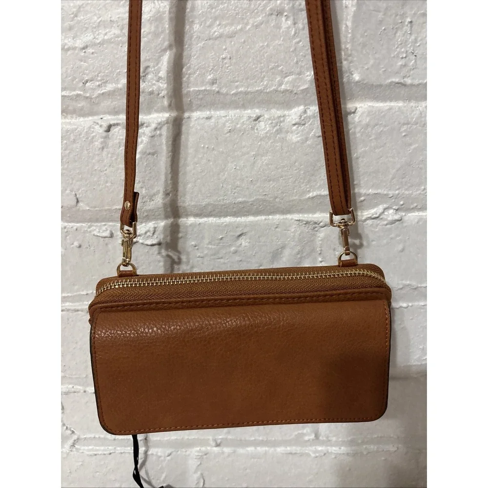 Sugu ‎ Brand New Vegan Leather Brown Purse 8 X 5